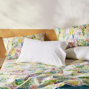 Brooklinen’s Cape Flora queen sheet set
